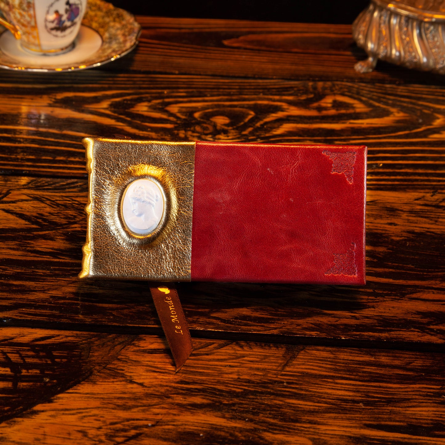 One sentence Cameo Red
