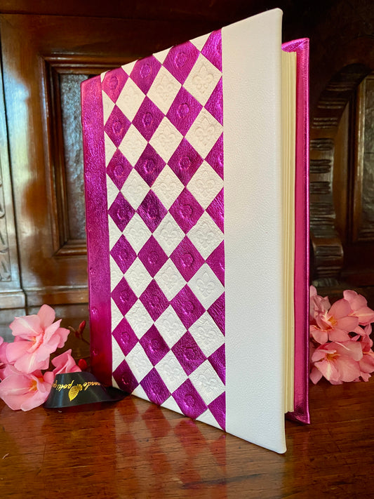 Harlequin in Snow white and Orchid Glow